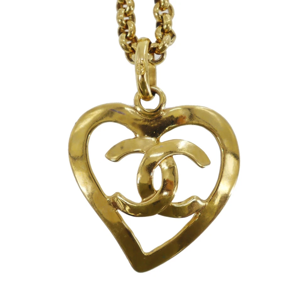 CHANEL CC Logos Heart Used Necklace Pendant Gold-Plated 95P Vintage