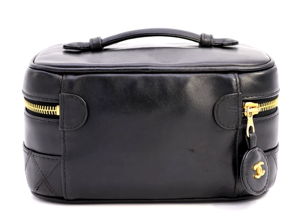 Chanel Matelassé Vanity Bag in Black Leather (Vintage)