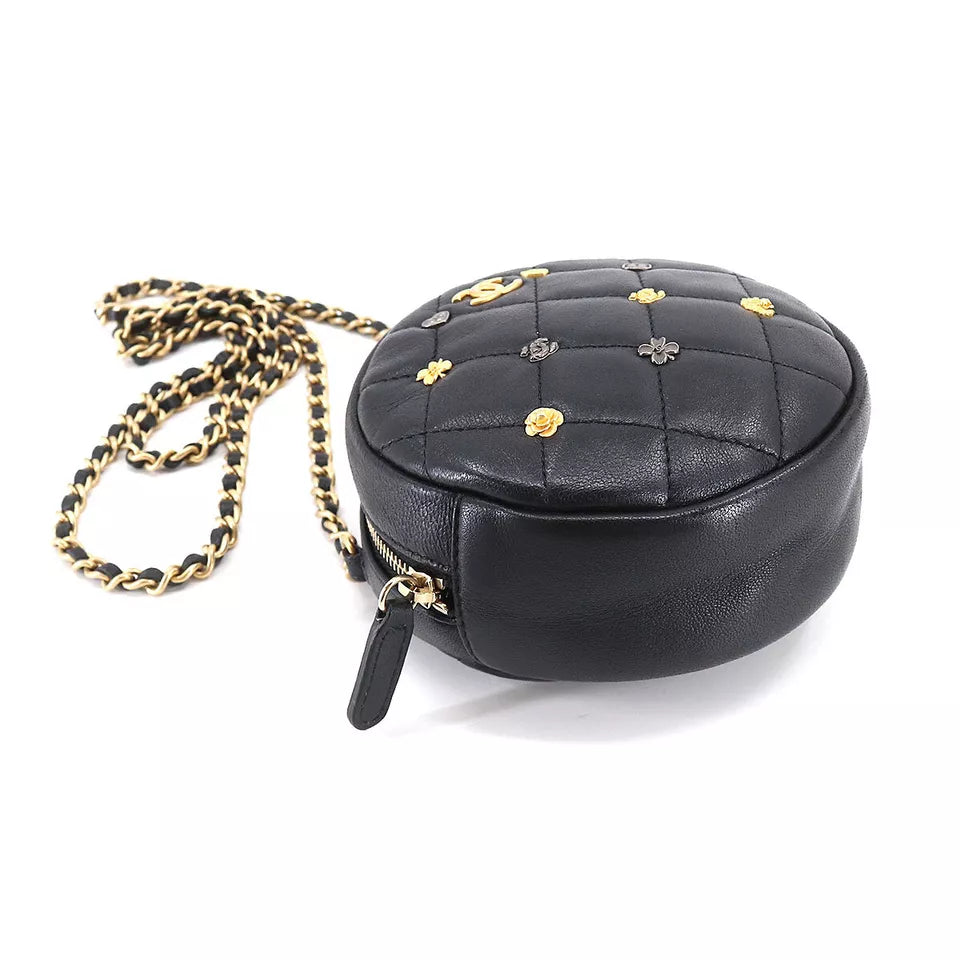 Auth CHANEL Matelasse Round Chain Shoulder Bag