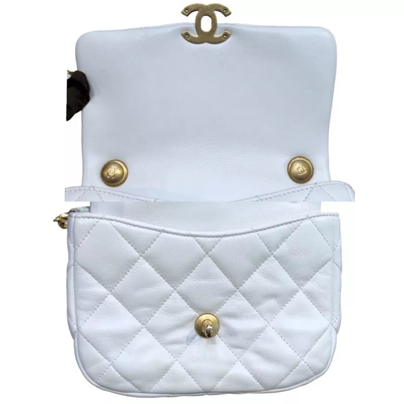 Auth CHANEL Mini Flap Shoulder Bag In White Lambskin