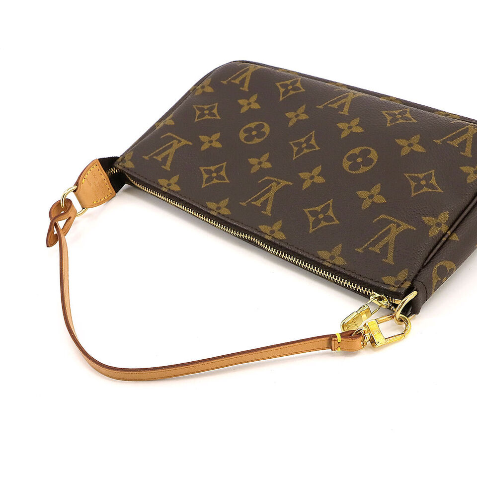 LOUIS VUITTON Monogram Pochette Accessoires Hand Shoulder Bag