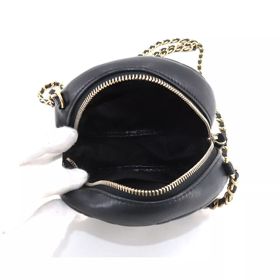 Auth CHANEL Matelasse Round Chain Shoulder Bag