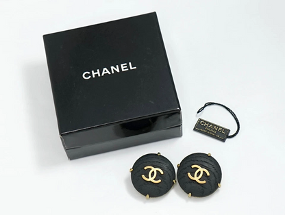 Chanel Vintage CC Logos Round Wood Clip-On Earrings in Gold Tone - 94P Collection