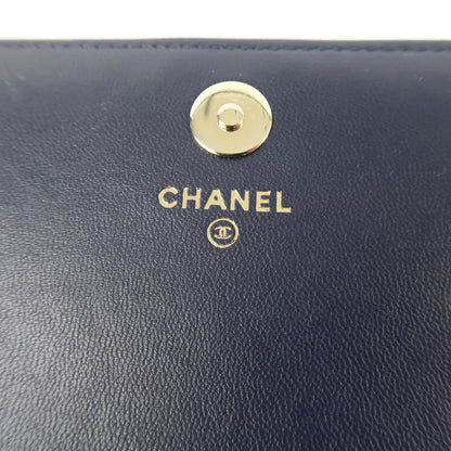 CHANEL Boy Shoulder Bag