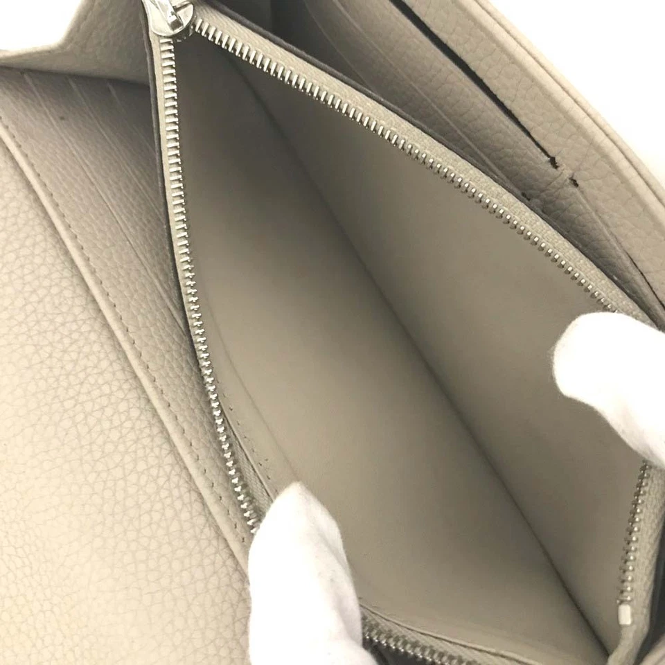 Louis Vuitton Mahina Portefeuille Iris Leather Bifold Long Wallet