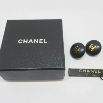 Chanel Vintage CC Logos Round Clip-On Earrings in Gold Tone & Black (95P)