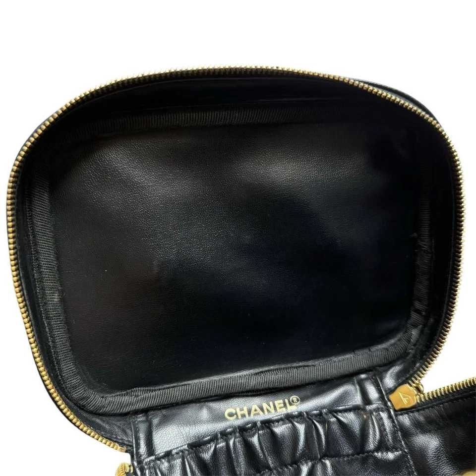 CHANEL Coco Mark Caviar Vanity Bag
