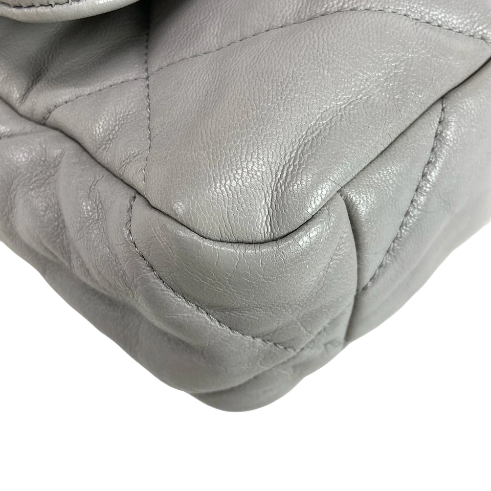 CHANEL CHANEL19 Gray Lambskin Shoulder Bag