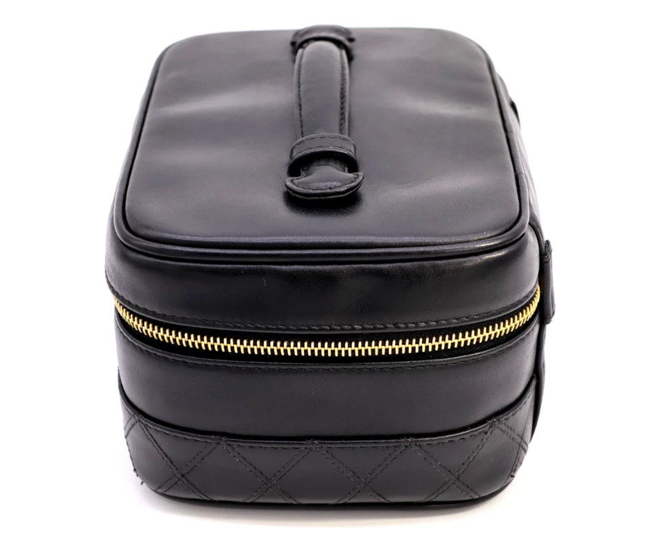 Chanel Matelassé Vanity Bag in Black Leather (Vintage)