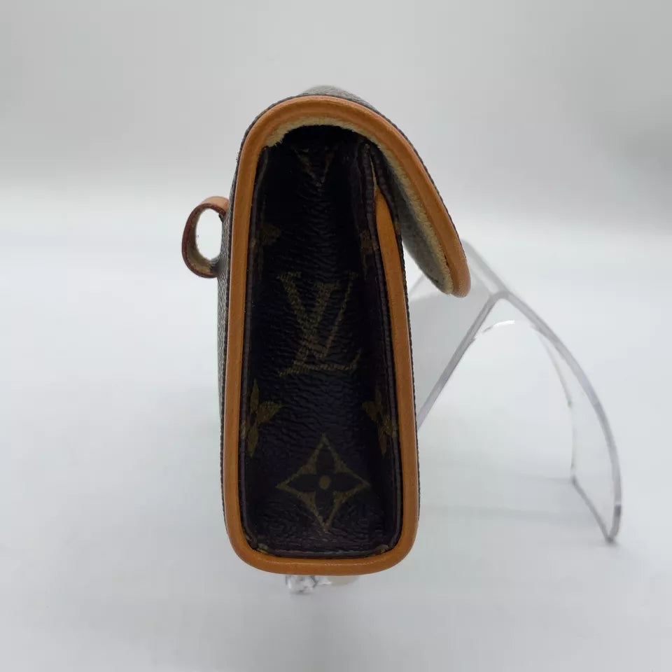 Louis Vuitton Monogram Florentine Pouch