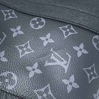 Louis Vuitton Taigarama Keepall Bandoulière 50 in Noir Taiga & Monogram Eclipse