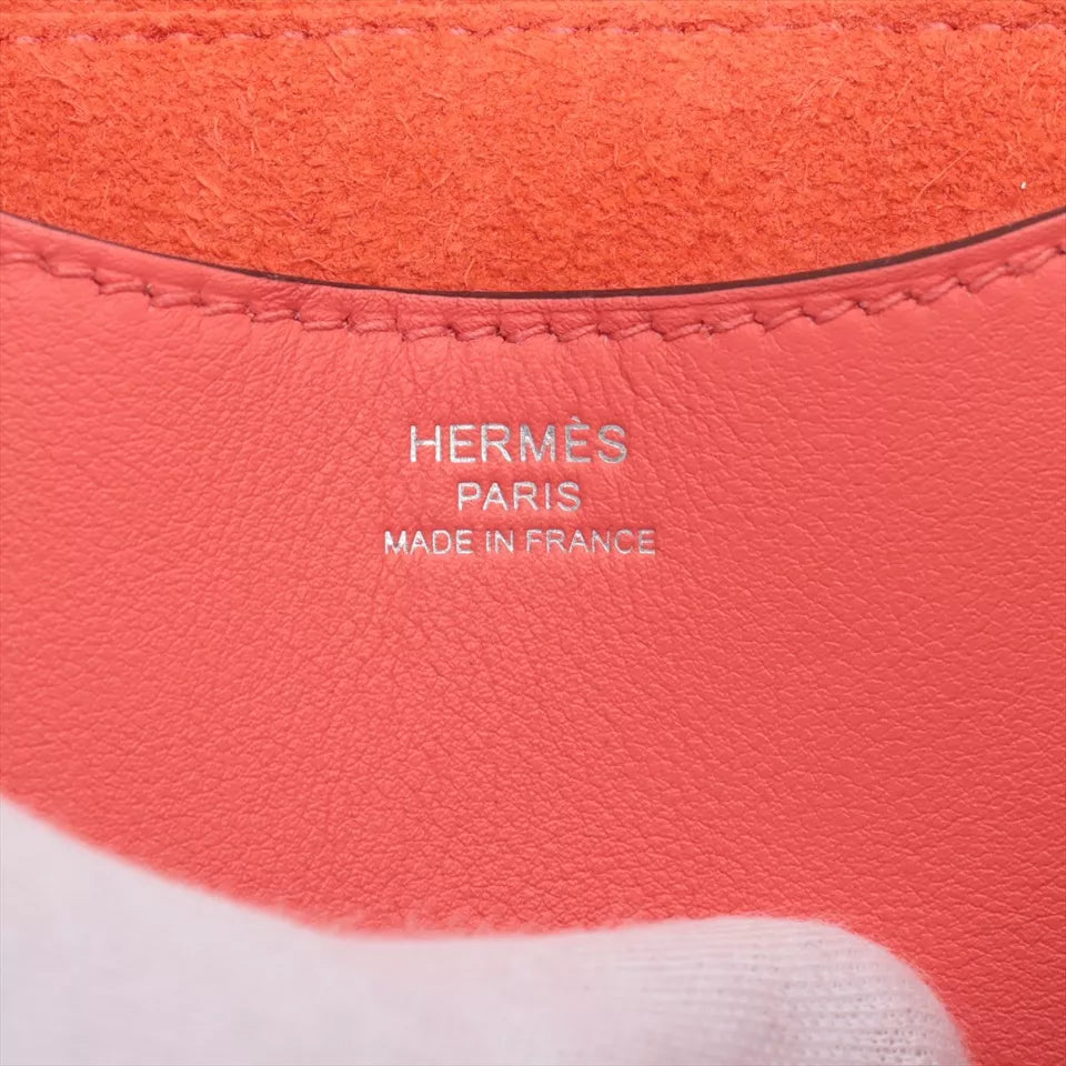 Hermès In the Loop 18 Taurillon Clemence Handbag In Rose Texas with Silver Metal Fittings