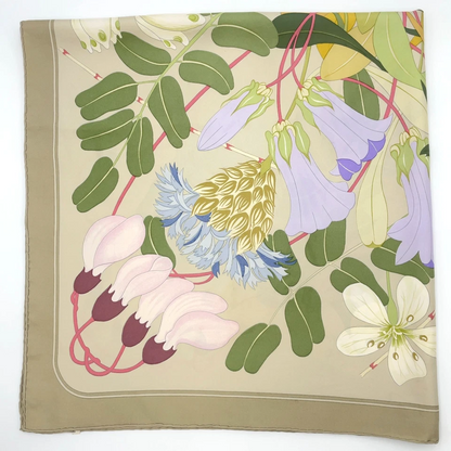 Hermes Carré 90 Flora Graeca Beige x Multicolor Silk Scarf