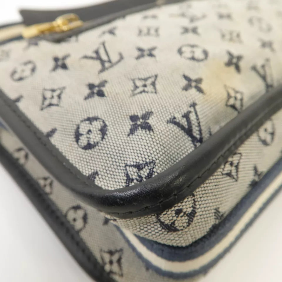 LOUIS VUITTON Pochette Shoulder Bag