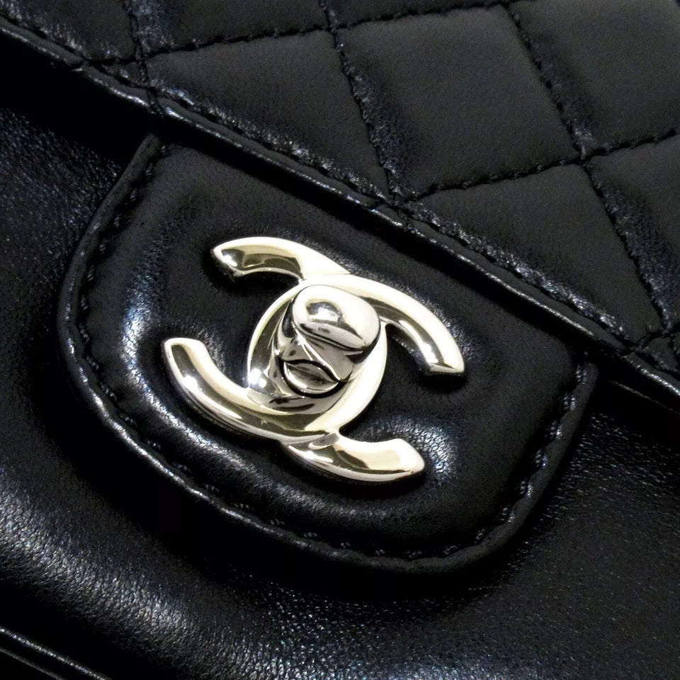 CHANEL Matelasse Shoulder Bag