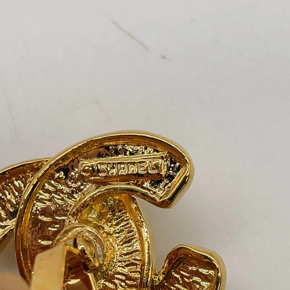 CHANEL Matelasse Coco Mark Gold Cufflinks