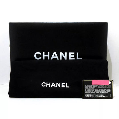 CHANEL Matelasse Shoulder Bag