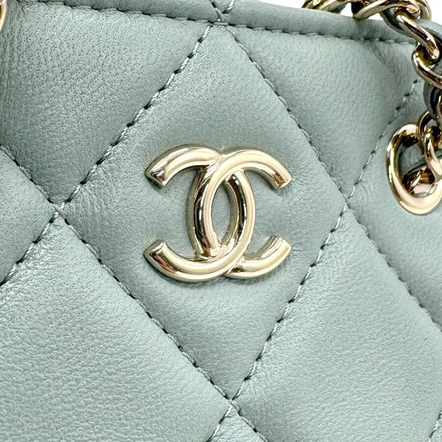 CHANEL Matelasse Shoulder Bag