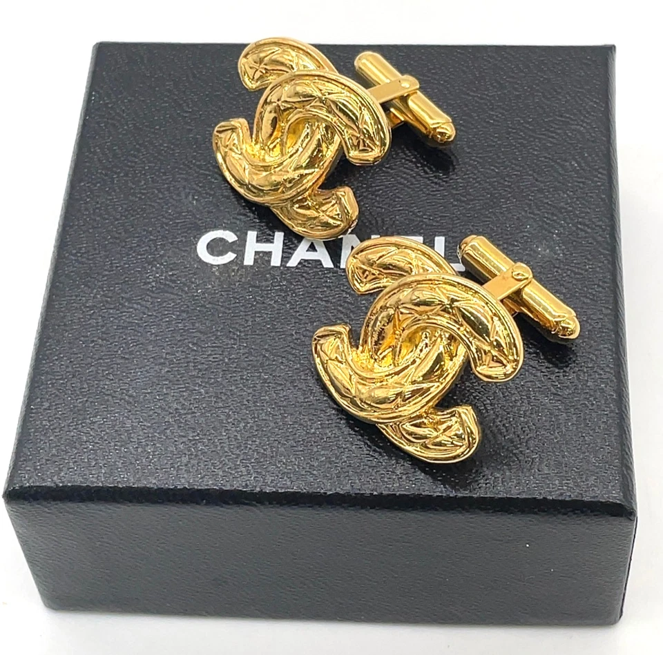 CHANEL Matelasse Coco Mark Gold Cufflinks