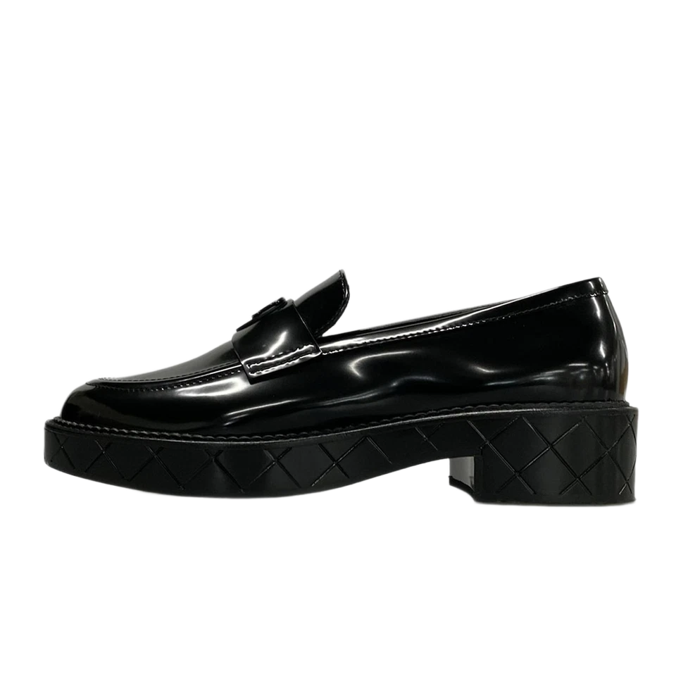 CHANEL Black Shiny Calfskin Women's Shoes