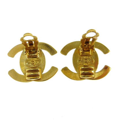 Chanel CC Turnlock Earrings Clip-On Gold Small 96P