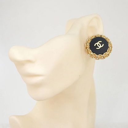 Chanel Vintage CC Round Chain Clip-On Earrings in Gold Tone